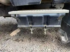 Used 1996 Volvo WCA Areo Series Battery Box Cover (Stock #31525-17)) Part Image