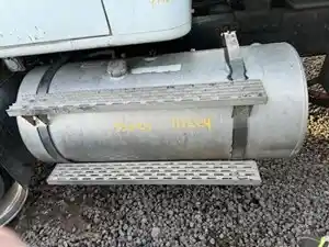 Used 1998 International F-2674 SBA Fuel Tank (Stock #111224-4)) Part Image