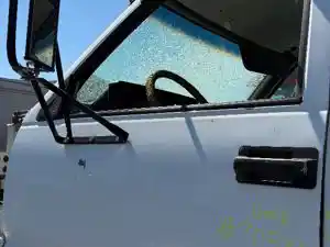 Used 1999 Chevrolet C6500 Door (Stock #70526-10)) Part Image