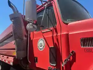 Used 1999 Mack CL713 Cab (Stock #52824-12)) Part Image