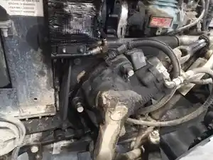 Used 1999 Peterbilt 378 Spring, Front Leaf Hanger Image