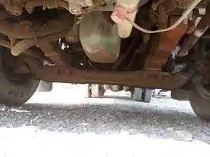 Used 1999 Volvo EXPEDITOR Front Axle, Complete (Stock #120523-8)) Part Image