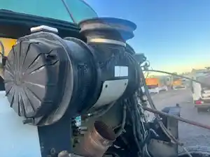 Used 2000 Mack CL713 Air Cleaner (Stock #101324-15)) Part Image