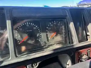 Used 2000 Volvo VNL Instrument Cluster (Stock #63024-8)) Part Image