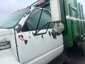 Used 2001 GMC C7500 Door (Stock #32325-15)) Part Image