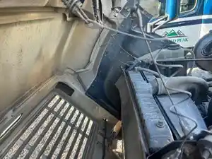 Used 2001 International 4700 Radiator (Stock #81424-8)) Part Image