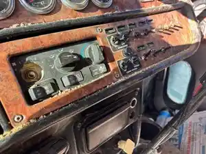 Used 2001 Peterbilt 379 Heater/AC Control Assy (Stock #31324-10)) Part Image