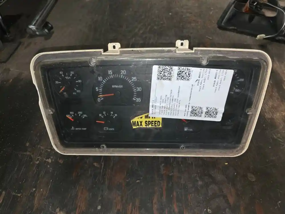 Used 2001 Sterling L7500 Instrument Cluster
