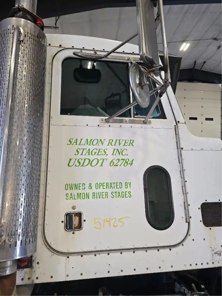 Used 2002 Peterbilt 378 Door