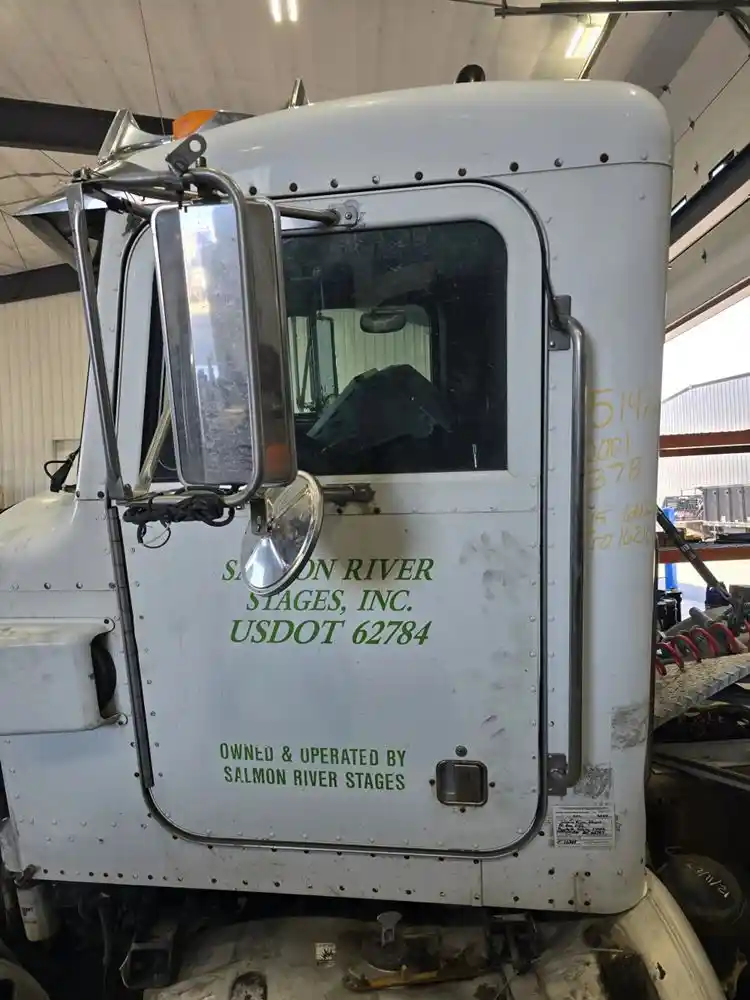 Used 2002 Peterbilt 378 Door