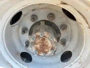 Used 2003 HUB PILOT 19.5 Hub Image