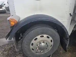 Used 2003 Peterbilt 379 Fender (Stock #31825-25)) Part Image