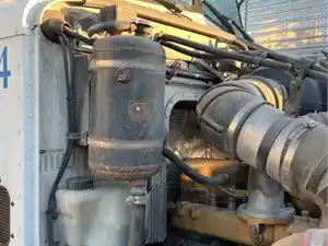 Used 2003 Peterbilt 385 Coolant Reservoir (Stock #122323-15)) Part Image