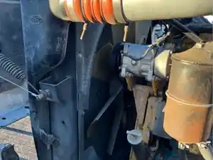 Used 2003 Peterbilt 385 Radiator (Stock #122323-10)) Part Image