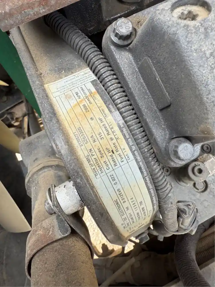 Image 4 of part Used 2004 Cummins ISC Engine Assy