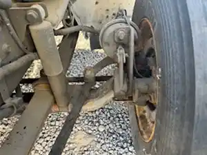 Used 2004 International 4400 Front Axle, Complete (Stock #100424-7)) Part Image