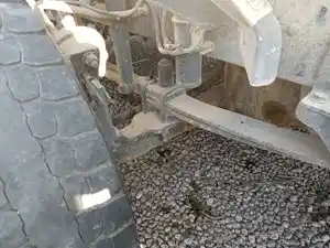 Used 2005 Freightliner Columbia 120 Front Axle, Complete (Stock #90324-8)) Part Image
