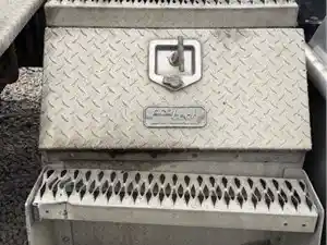 Used 2005 Peterbilt 379 Tool Box (Stock #40626-19)) Part Image