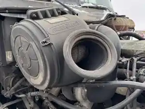 Used 2006 Freightliner Columbia 120 Air Cleaner (Stock #10725-24)) Part Image