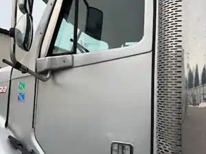 Used 2006 Freightliner Columbia 120 Door (Stock #10725-15)) Part Image
