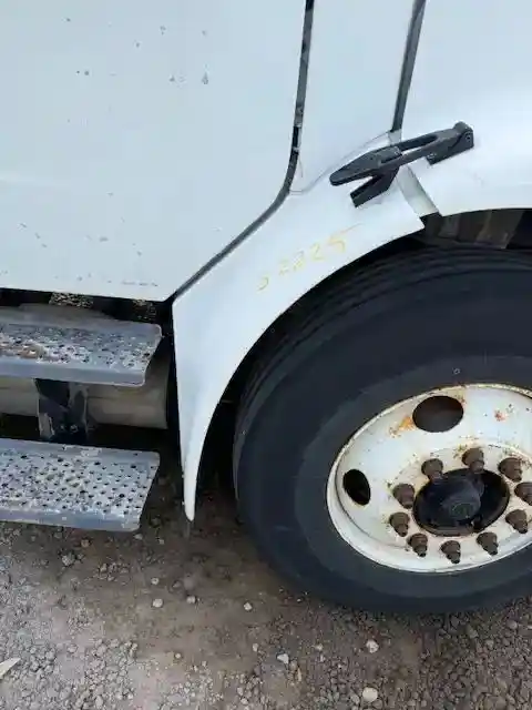 Used 2006 Freightliner M2 106 Fender Extension