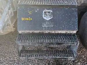 Used 2006 Peterbilt 378 Tool Box (Stock #11026-11)) Part Image