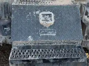 Used 2006 Peterbilt 378 Tool Box (Stock #11026-12)) Part Image