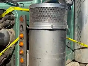 Used 2006 Peterbilt 379 Air Cleaner (Stock #102825-14)) Part Image
