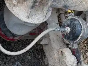 Used 2006 Watson-Chalin 20K Tag Axle (Stock #11026-10)) Part Image
