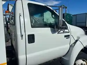 Used 2007 Ford F-650 Side View Mirror (Stock #53024-19)) Part Image