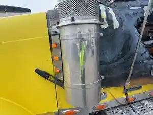 Used 2007 Freightliner FLD120 Glider Air Cleaner (Stock #31824-12)) Part Image