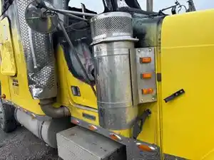 Used 2007 Freightliner FLD120 Glider Air Cleaner (Stock #31824-13)) Part Image
