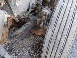 Used 2007 Kenworth T800 Front Axle, Complete (Stock #91924-10)) Part Image