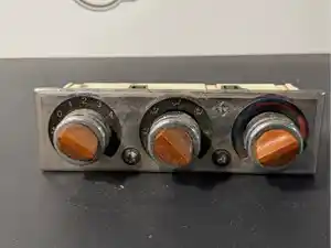 Used 2007 Peterbilt 379 Heater/AC Control Assy (Stock #111925-12)) Part Image