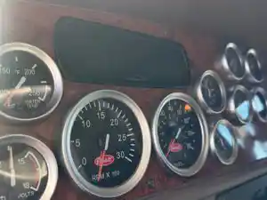 Used 2007 Peterbilt 387 Instrument Cluster (Stock #70626-26)) Part Image