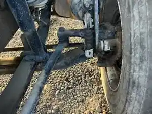 Used 2007 Sterling ACTERRA Front Axle, Complete (Stock #111223-15)) Part Image