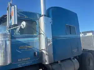 Used 2008 Peterbilt 388 Sleeper Part (Stock #12325-19)) Part Image