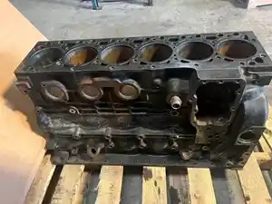 Used 2009 Cummins ISB 6.7 Block (Stock #P-60543)) Part Image
