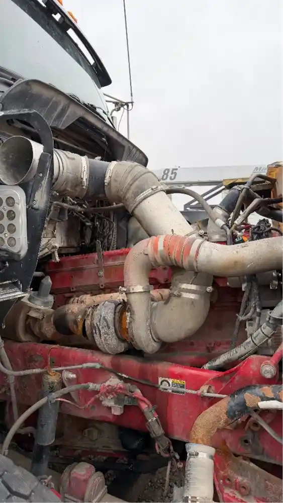 Image 4 of part Used 2009 Cummins ISX Engine Assy