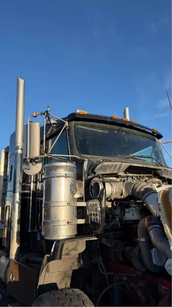 Used 2009 Kenworth T800 Cab