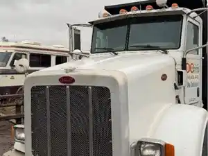 Used 2009 Peterbilt 365 Hood (Stock #121025-3)) Part Image