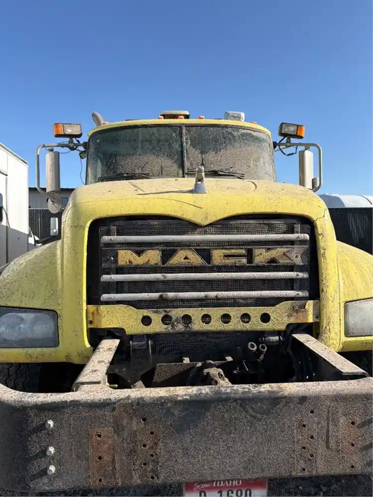 Image 2 of part Used 2010 Mack GRANITE Hood