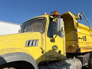 Used 2010 Mack GU713 Cab (Stock #40826-21)) Part Image