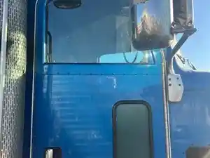 Used 2010 Peterbilt 386 Door (Stock #112023-1)) Part Image
