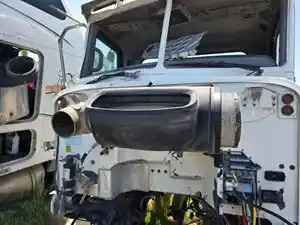 Used 2012 Peterbilt 384 Air Cleaner (Stock #40222-22)) Part Image