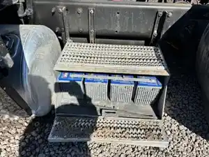 Used 2012 Peterbilt 389 Tool Box (Stock #30724-18)) Part Image