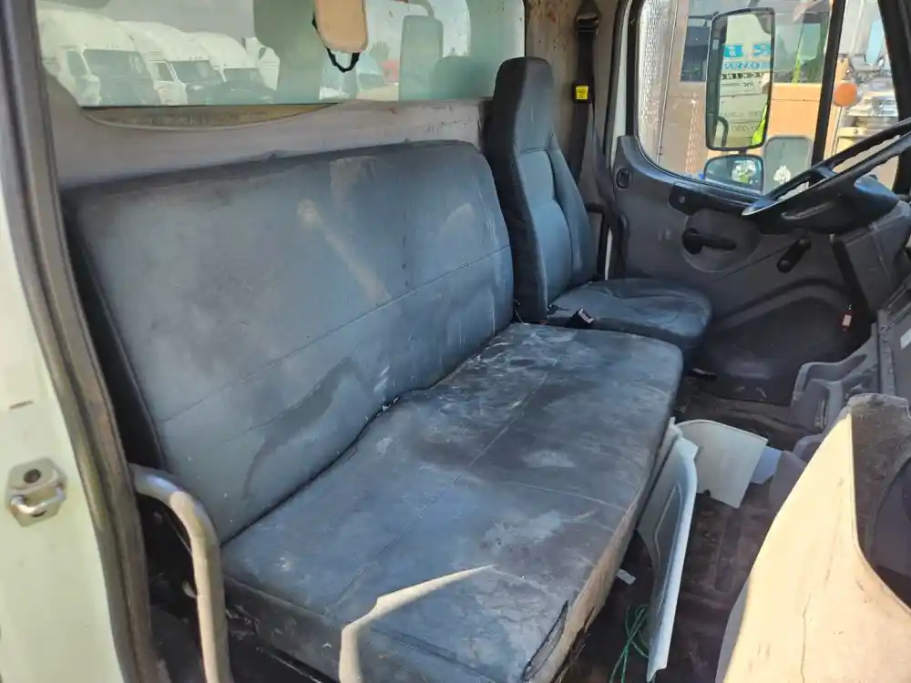 Used 2013 Freightliner M2 106 Seat