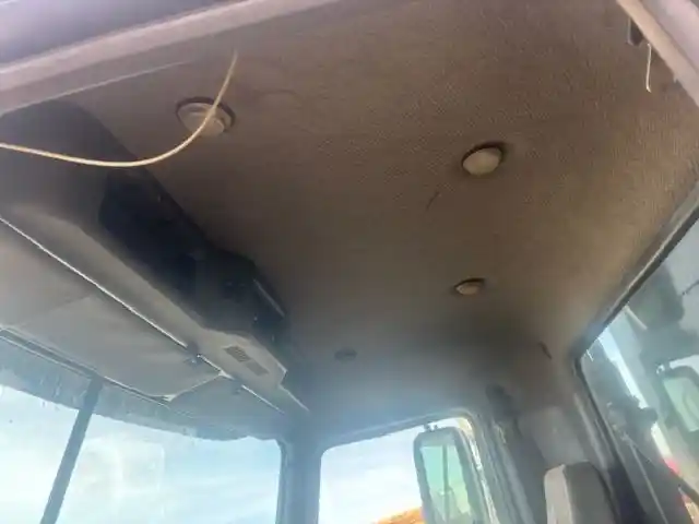 Image 3 of part Used 2013 Mack CHU613 Cab