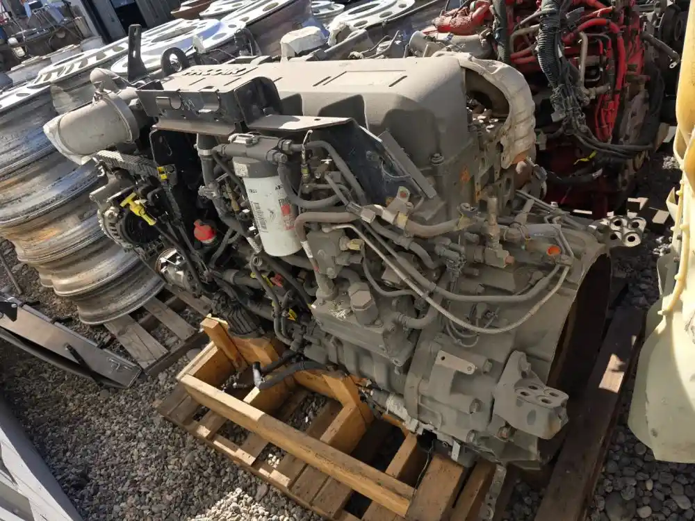 Image 2 of part Used 2013 PACCAR MX13 Engine Assy