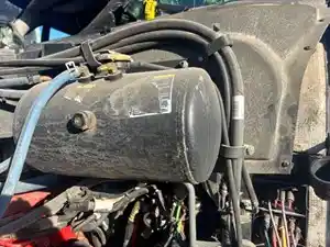 Used 2013 Peterbilt 587 Radiator Overflow Bottle (Stock #101024-11)) Part Image